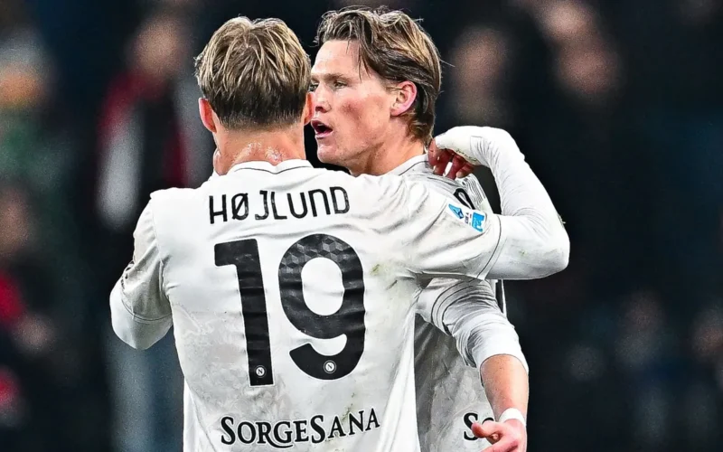 خماسية مثيرة.. نابولي يخدم صدارته بهزيمة جنوة وتألق هوجلوند في ليلة طرد جيسوس